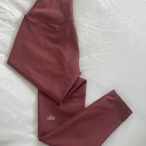 Alo workout leggings - airlift material